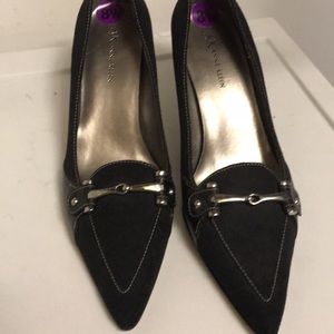 Anne Klein business Heels